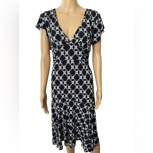 Cato Plus Size Black White Boho Hippie Whimsygoth Geometric Ruffle Peplum Dress - Picture 2 of 6